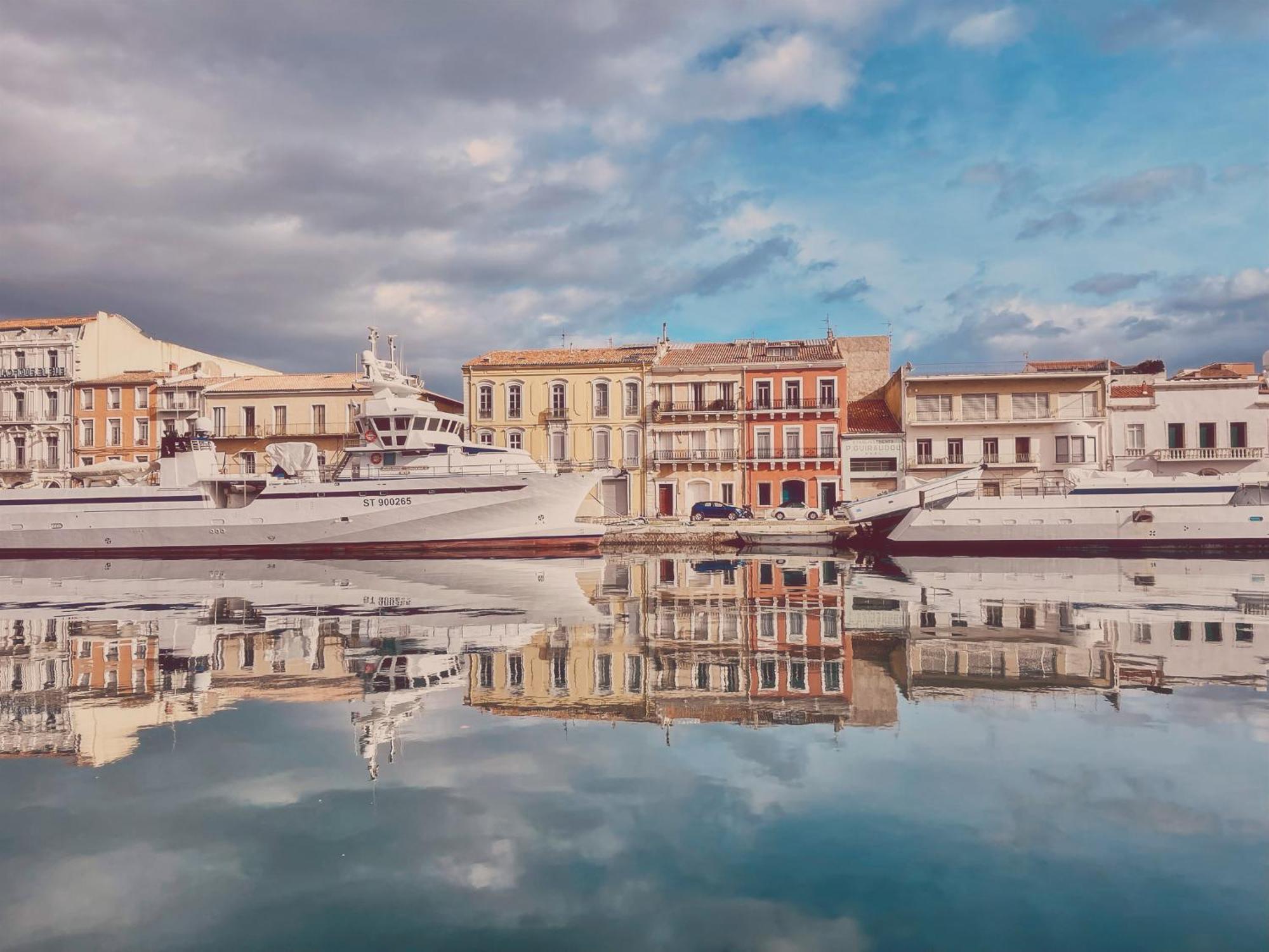 "Mario" BALCONS SUR LE CANAL ROYAL, belle vue, climatisé Sète Exterior foto
